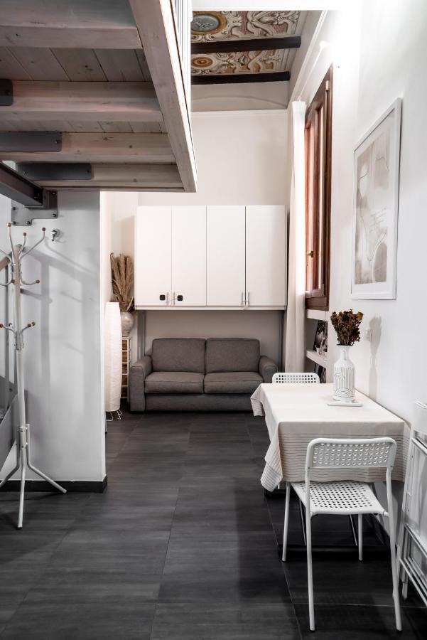 Charming Frescoed Loft Bolonha Exterior foto